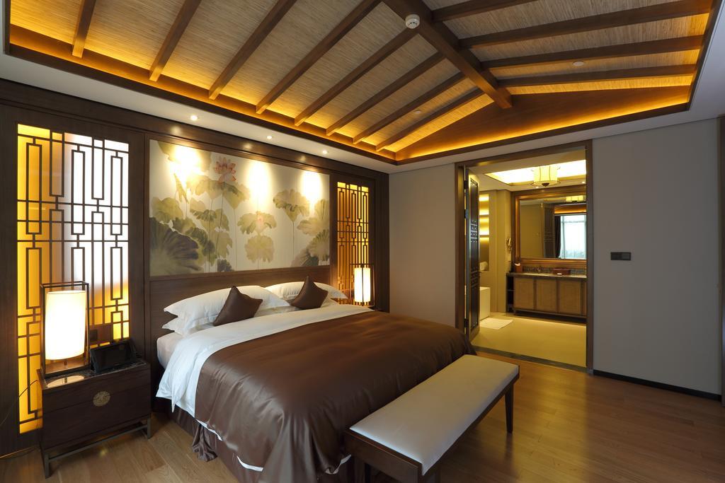 S&N Zhejiang Linhai International Hotel Room photo
