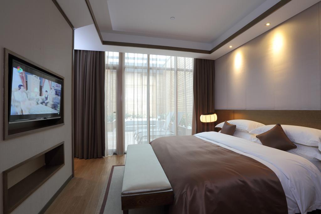 S&N Zhejiang Linhai International Hotel Room photo